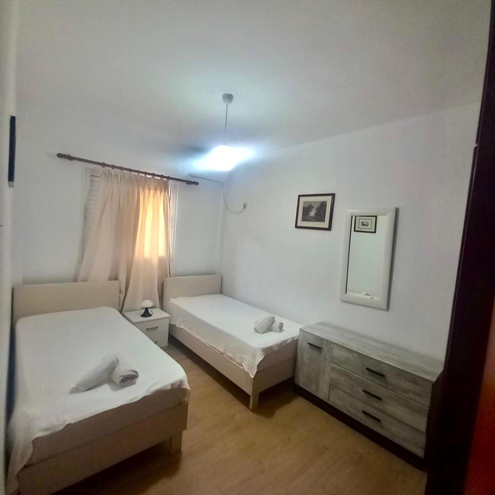 Sarsed Home, Lägenhet Sarandë